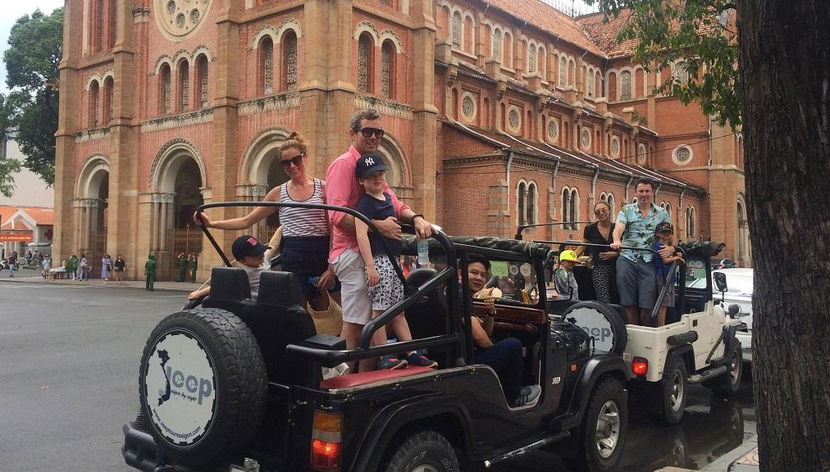 Recorrido privado de medio día por la ciudad de Saigón en jeep - Foto 2