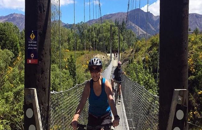 Excursión en bicicleta por la región vinícola de Gibbston con degustaciones - Foto 3