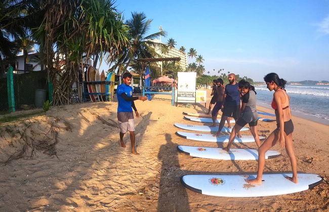 Curso de surf en Hikkaduwa - Foto 2