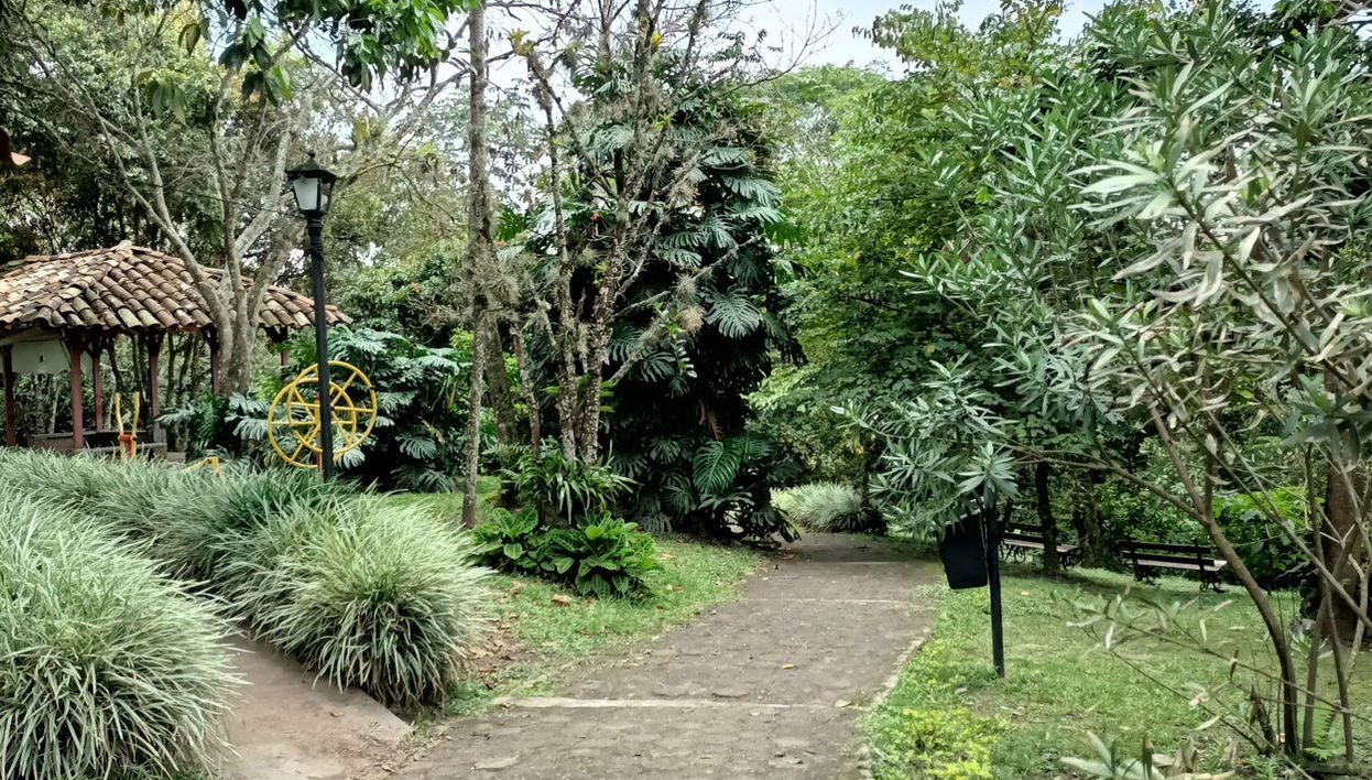 Parque de la Vida Free Tour - Photo 1