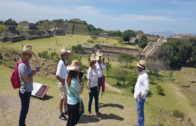 Excursión de medio día al yacimiento arqueológico de Monte Albán - Foto 5