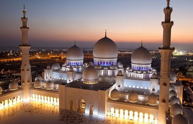 Excursão privada de dia inteiro em Abu Dhabi - Foto 1