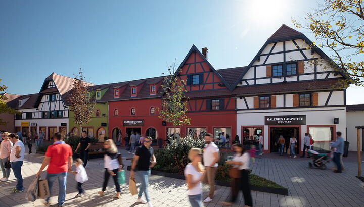 Tour privado de compras desde Estrasburgo hasta Roppenheim Style Outlets - Foto 1