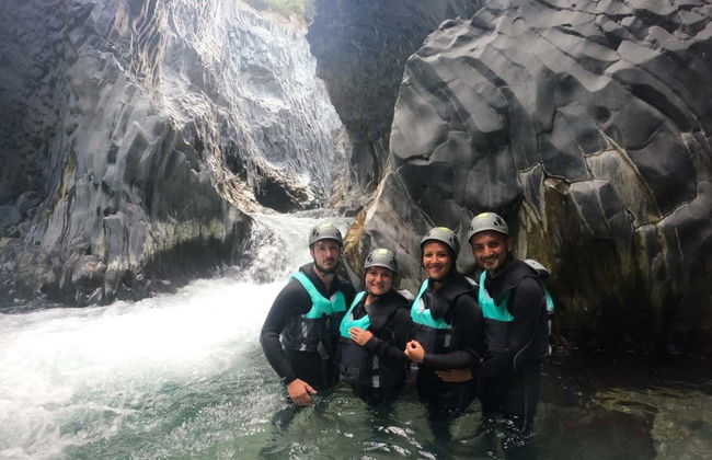 Body rafting en las Gargantas de Alcántara - Foto 6