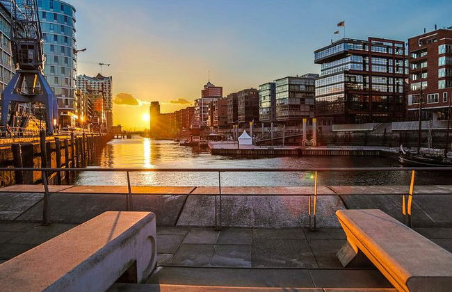 Speicherstadt und HafenCity Tour durch Hamburg mit deutschsprachigem Reiseleiter - Foto 3