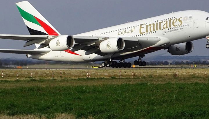 De la ciudad de Glasgow al aeropuerto de Glasgow - Traslado de lujo con chofer - Foto 1