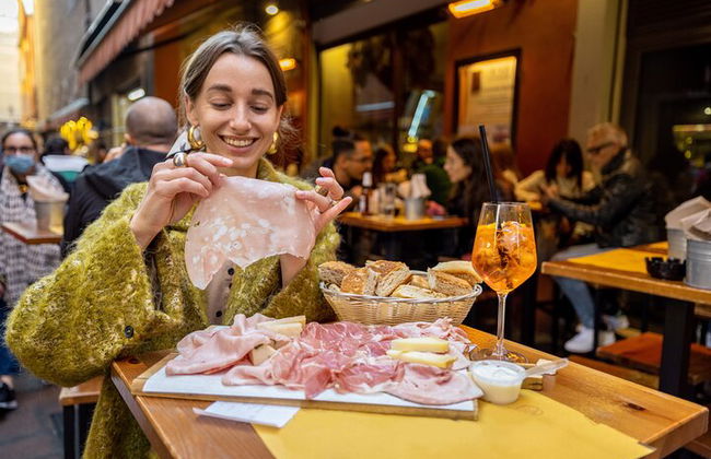 Bologna Food & Cultural Walking Tour - Photo 8