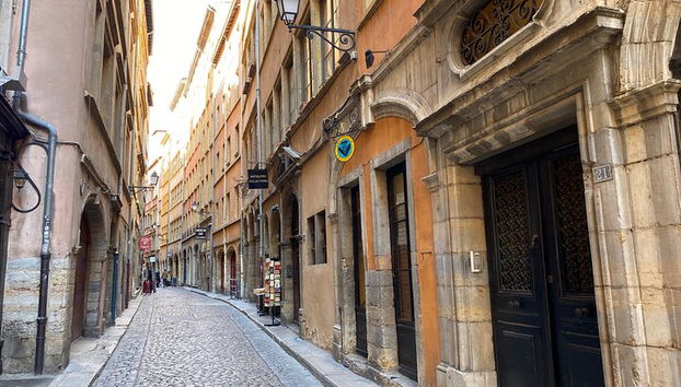 Cata de vinos en Lyon y Traboules Secretos - Foto 4