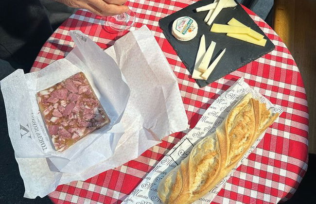 Bordeaux Private Sweet & Savory Food Tasting Tour - Photo 5