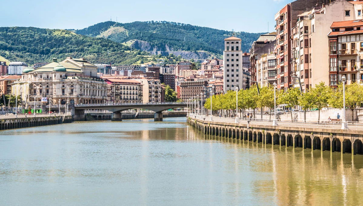 Balade en bateau sur la Ria de Bilbao et la Baie de l’Abra - Photo 1