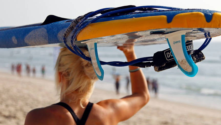 Curso de surf en playa Galé