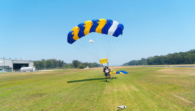 Skydiving in Newcastle - Photo 5