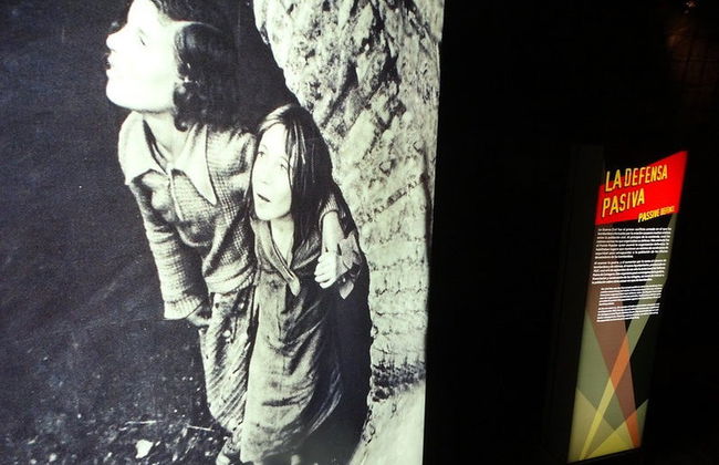 Entrada al Museo-Refugio de la Guerra Civil - Foto 3