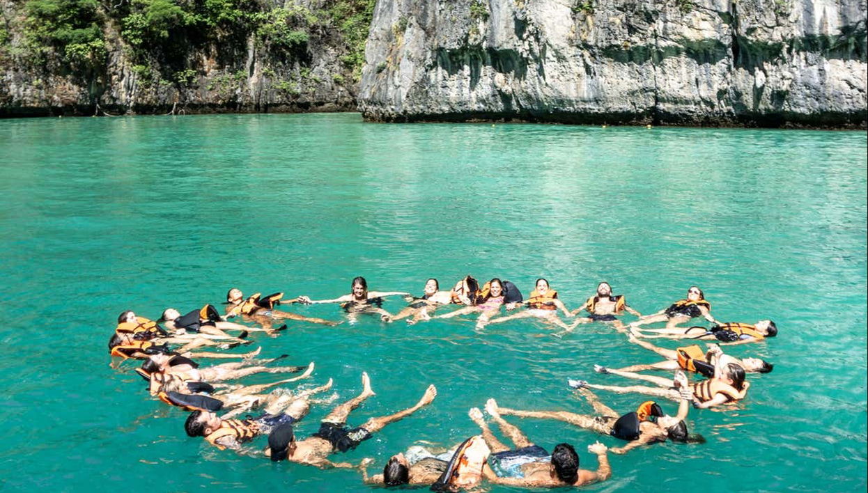 Phi Phi Islands Traditional Boat Tour - Photo 1
