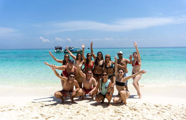 Phi Phi Islands Traditional Boat Tour - Photo 3
