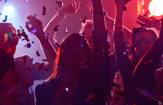 Fête dans la boîte de nuit Coco Bongo à Punta Cana - Photo 2