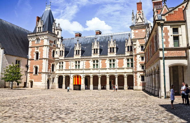 Entrada al castillo de Blois sin colas - Foto 2