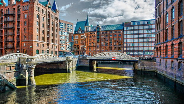 Hamburg Private Walking Tour - Photo 4