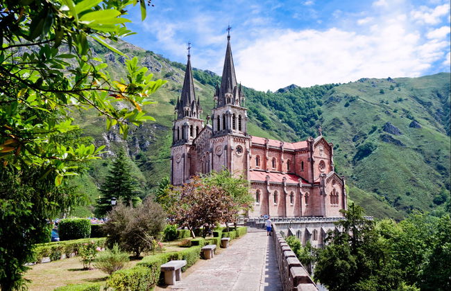 Covadonga Small Group Day Trip - Photo 7