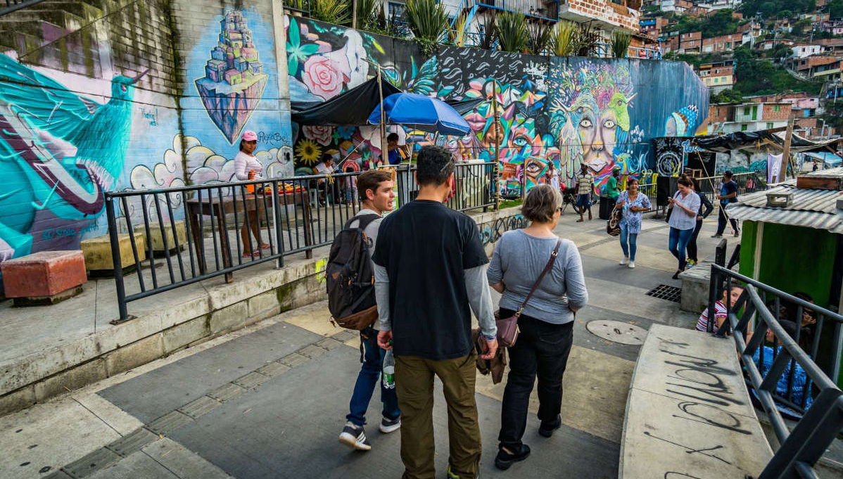 Comuna 13 & Memory House Museum Tour - Photo 1