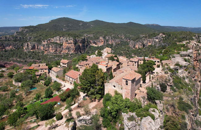 Priorat Day Trip - Photo 2