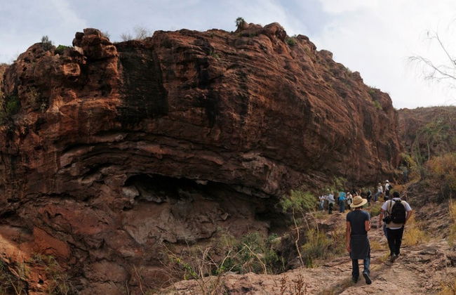 Senderismo por el yacimiento arqueológico La Pintada - Foto 7