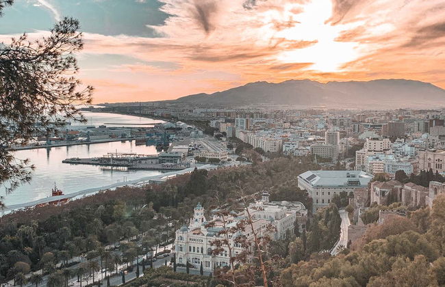 Tour privado en tuk tuk por Málaga - Foto 4