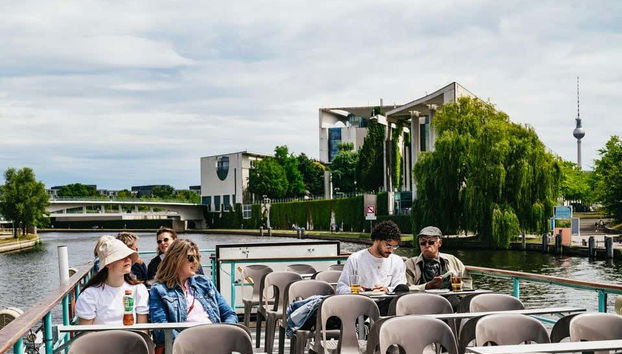 Paseo en barco por el río Spree y la esclusa Mühlendammschleuse - Foto 5