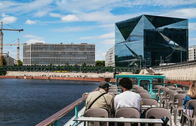 Paseo en barco por el río Spree y la esclusa Mühlendammschleuse - Foto 4