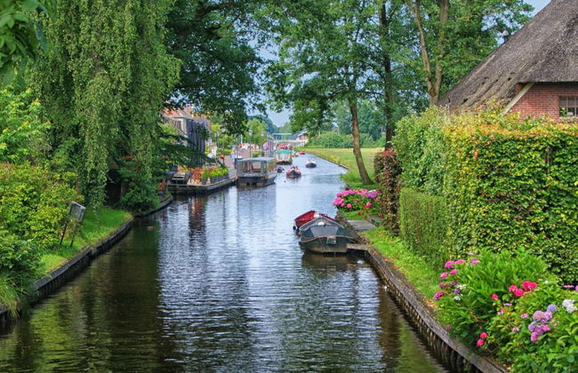 Giethoorn Day Trip - Photo 4