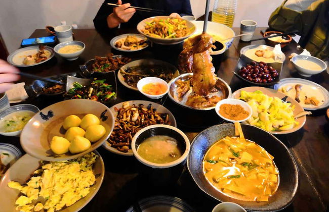 Escursione privata alla Muraglia Cinese di Simatai e alla città dell'acqua di Gubei - Foto 6