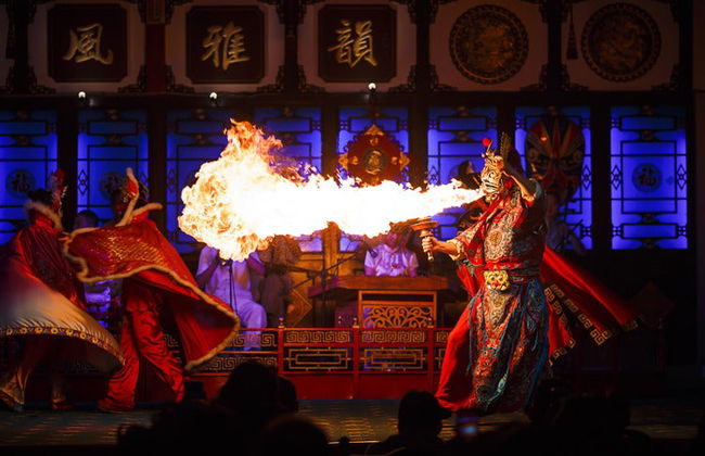 Sichuan Opera Show - Photo 2