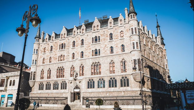 Casa Botines, chef-d'œuvre de Gaudí à León