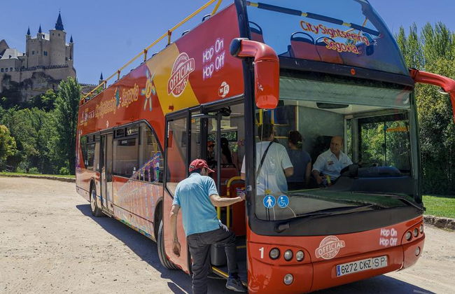 City Sightseeing Segovia - Tour sali e scendi - Foto 7