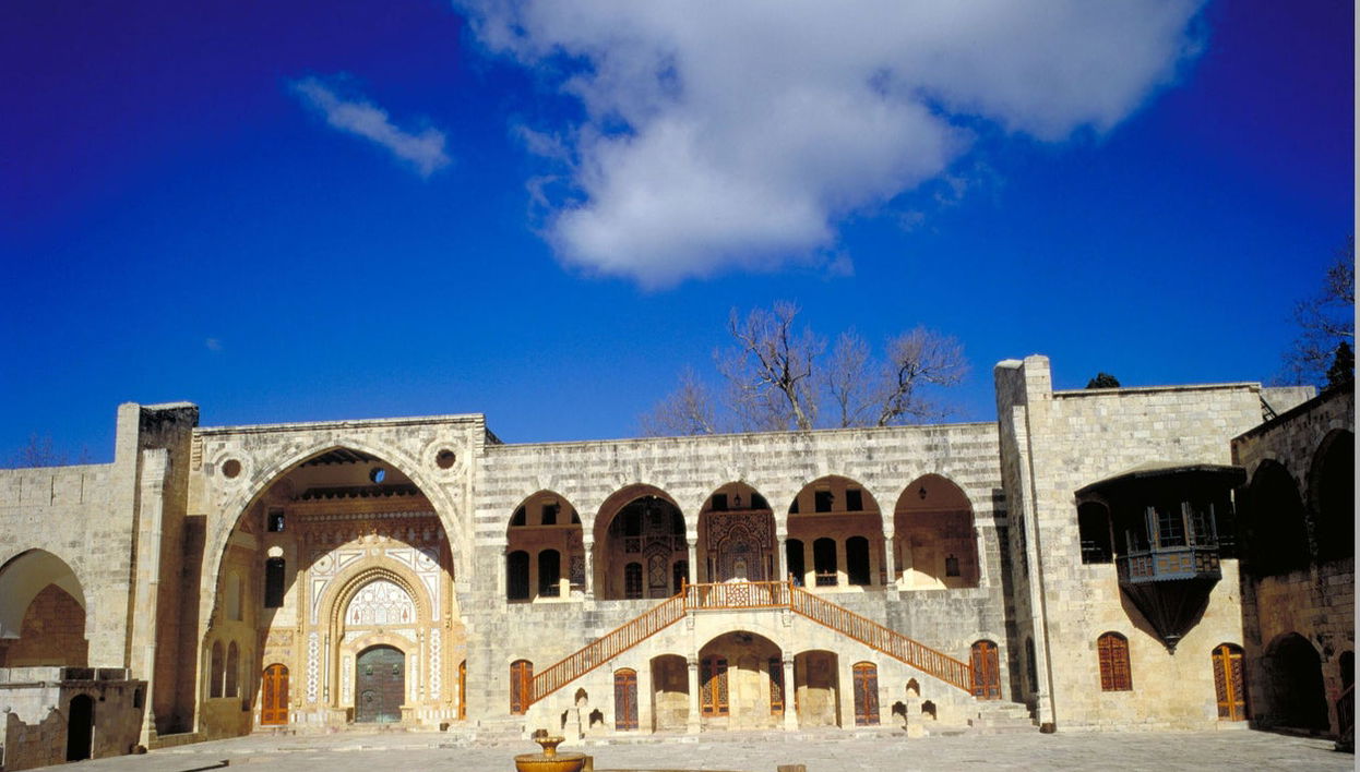 Excursion à Deir el Qamar et Beit ed-Dine + Visite d'un domaine viticole - Photo 1