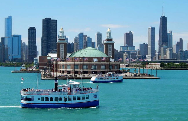 Giro in barca sul Lago Michigan - Foto 1