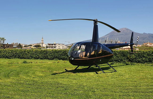 Private Helicopter Tour of Pompeii & Vesuvius - Photo 5