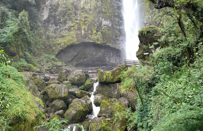 Excursión a la cascada del Girón y el lago Busa - Foto 1