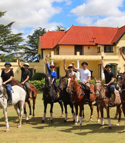 Foto de Paseo a caballo por la Estancia Villa María