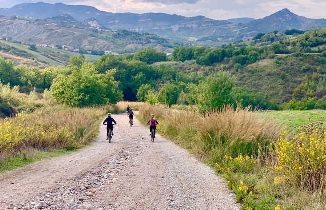Visite privée de Saint-Marin en vélo électrique - Photo 2