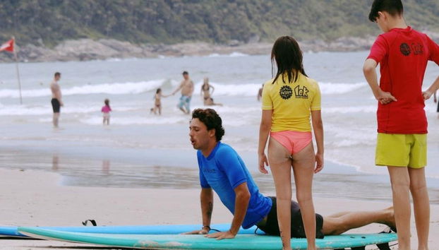 Surfing Course in Bombinhas - Foto 2