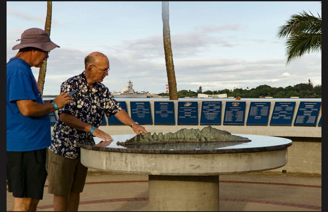 Visite privée de Pearl Harbor et Honolulu - Photo 1