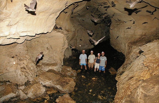 Espeleología en la gruta del Manto Sagrado - Foto 3