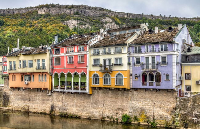 Excursion à Lovetch et aux cascades de Krushunski - Photo 1