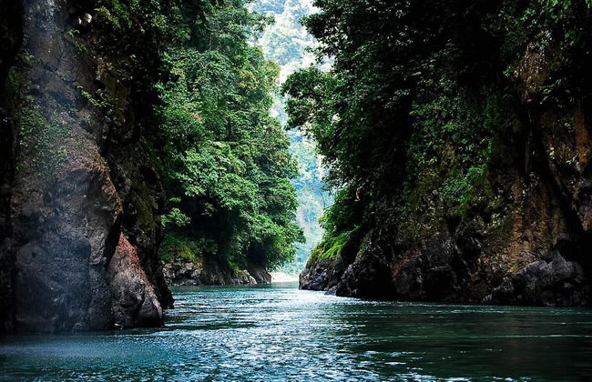 Rafting en el río Pacuare - Foto 3