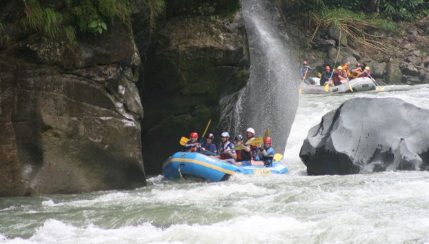 Rafting en el río Pacuare - Foto 2