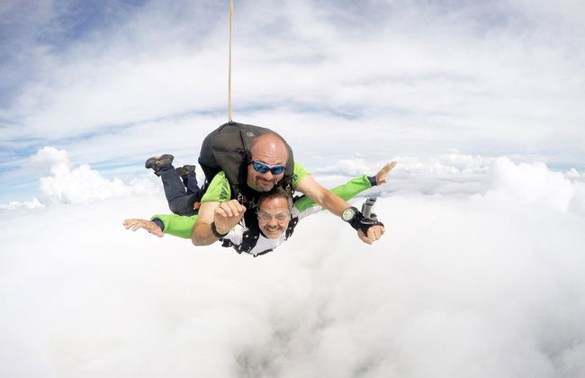 Salto en paracaídas en Boituva - Foto 2
