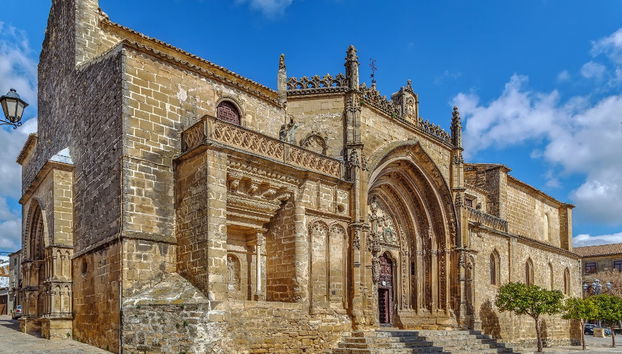 Úbeda Walking Tour + Tickets - Photo 2