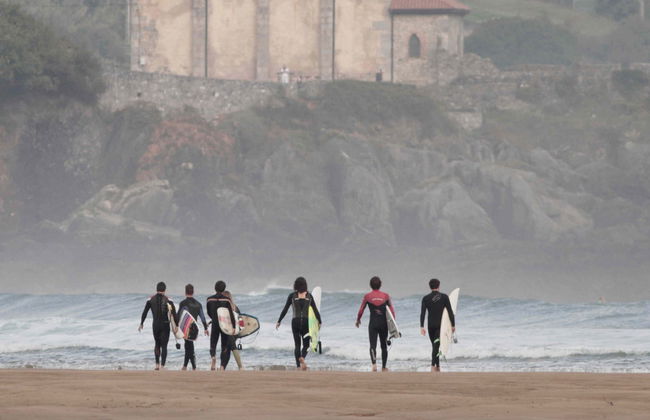 Cours de surf à Mundaka - Photo 1