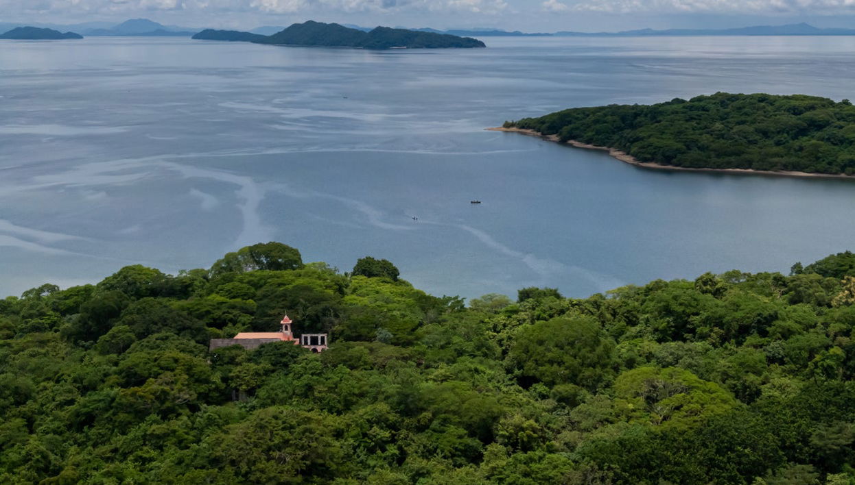 Excursion au parc national de l'île San Lucas - Photo 1